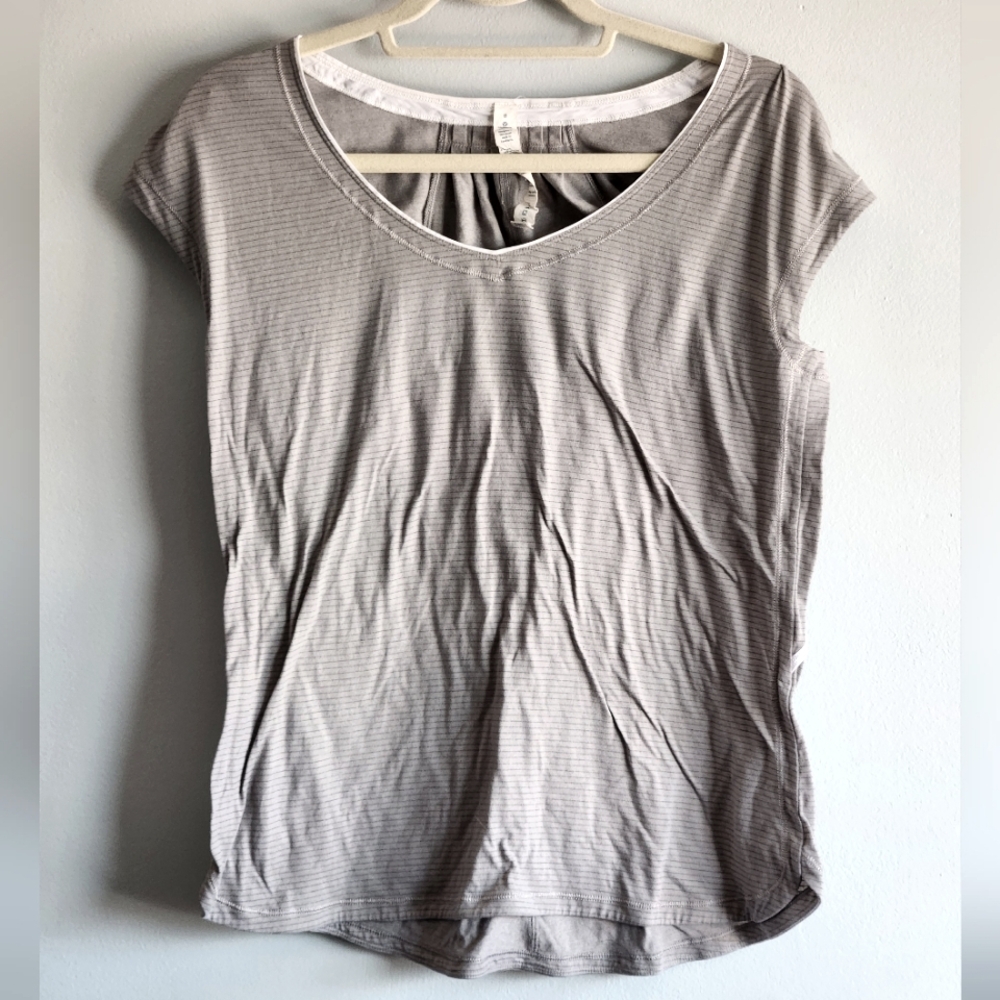 Lululemon Track Tee sz 8